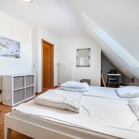 Klein 'luett Hus' Apartment *