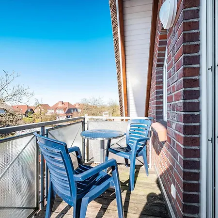 Apartment Klein 'luett Hus' *