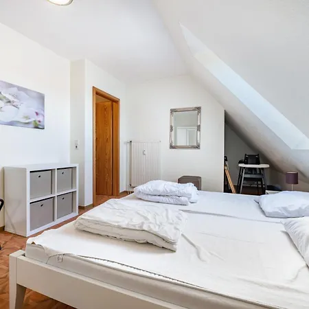 Klein 'luett Hus' Apartamento